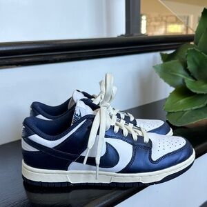 New Nike Dunk Low Women’s Size 7 White Navy Gym Shoes Sneakers Brand New